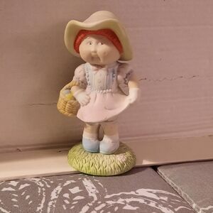 Cabbage Patch Kids 1984-1985 "In Your Easter Bonnet" Figurine
